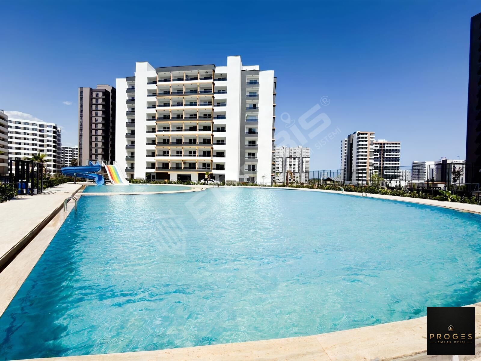TÖMÜK'TE SİTE İÇERİSİNRE 2+1 BAĞIMSIZ MUTFAK KİRALIK DAİRE - 2