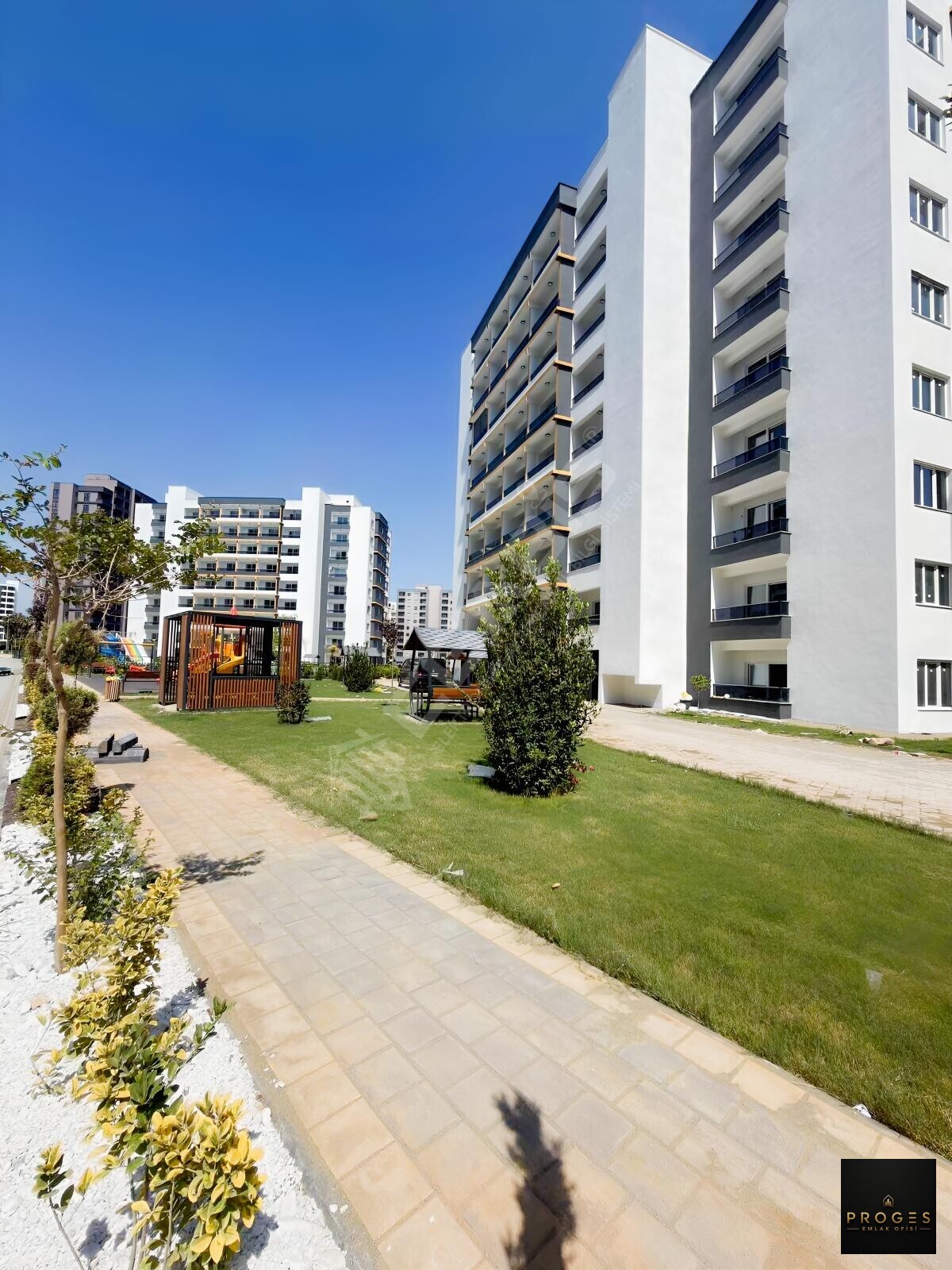 TÖMÜK'TE SİTE İÇERİSİNRE 2+1 BAĞIMSIZ MUTFAK KİRALIK DAİRE - 13