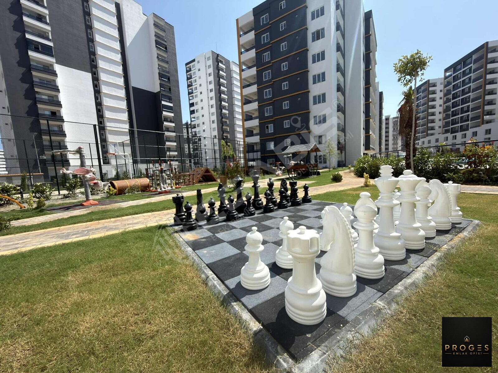 PROGES'TEN TÖMÜK MAH SOSYAL ALANI BOL 60M2 NET 1+1 KİRALIK - 24