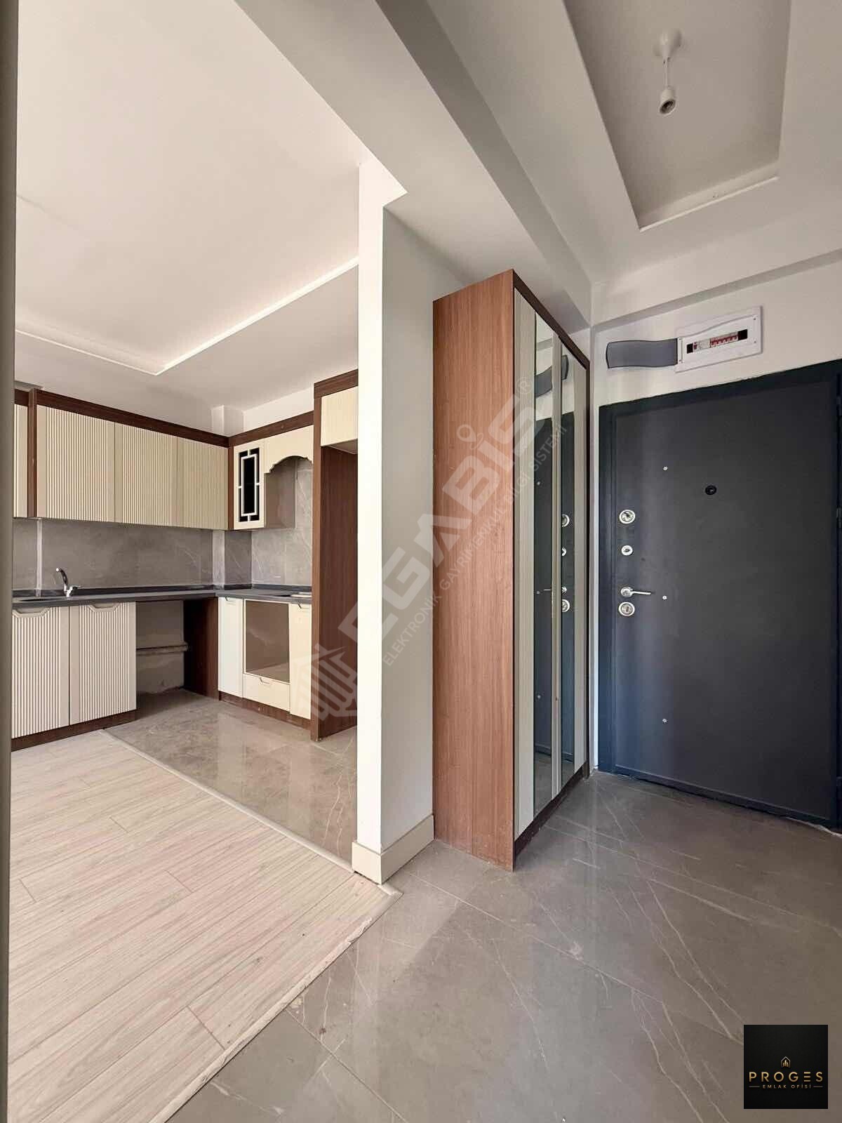 TÖMÜKTE GENİŞ 1+1 SOSYAL DONATILI KİRALIK DAİRE - 16
