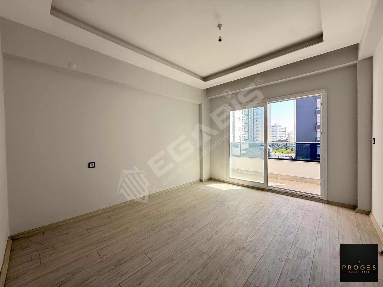 TÖMÜKTE GENİŞ 1+1 SOSYAL DONATILI KİRALIK DAİRE - 23