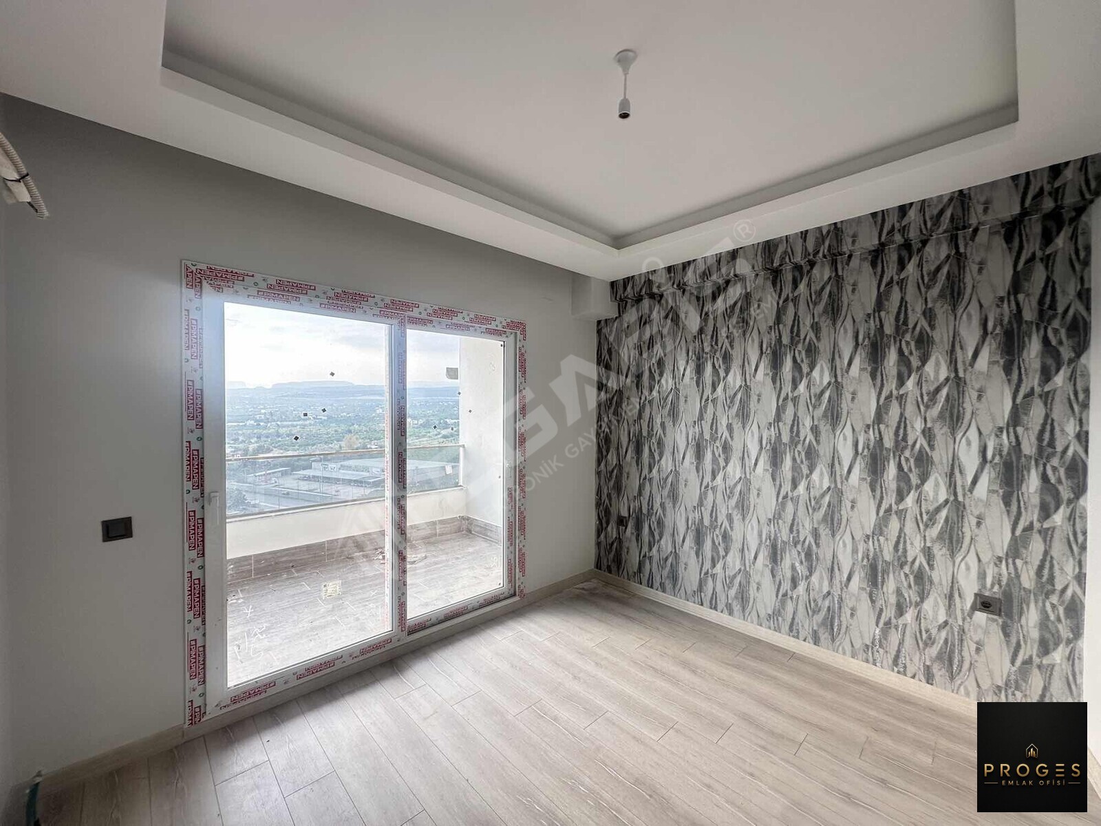 PROGES 'DEN TÖMÜK 'DE LÜKS COMPLEKSTE KİRALIK DAİRE - 10
