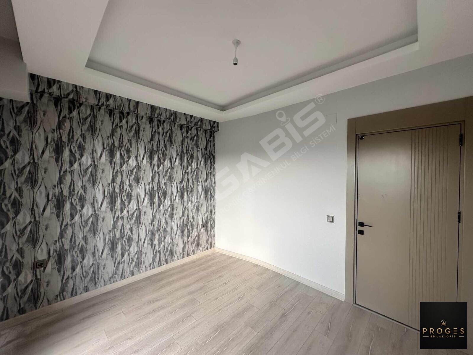 PROGES 'DEN TÖMÜK 'DE LÜKS COMPLEKSTE KİRALIK DAİRE - 11