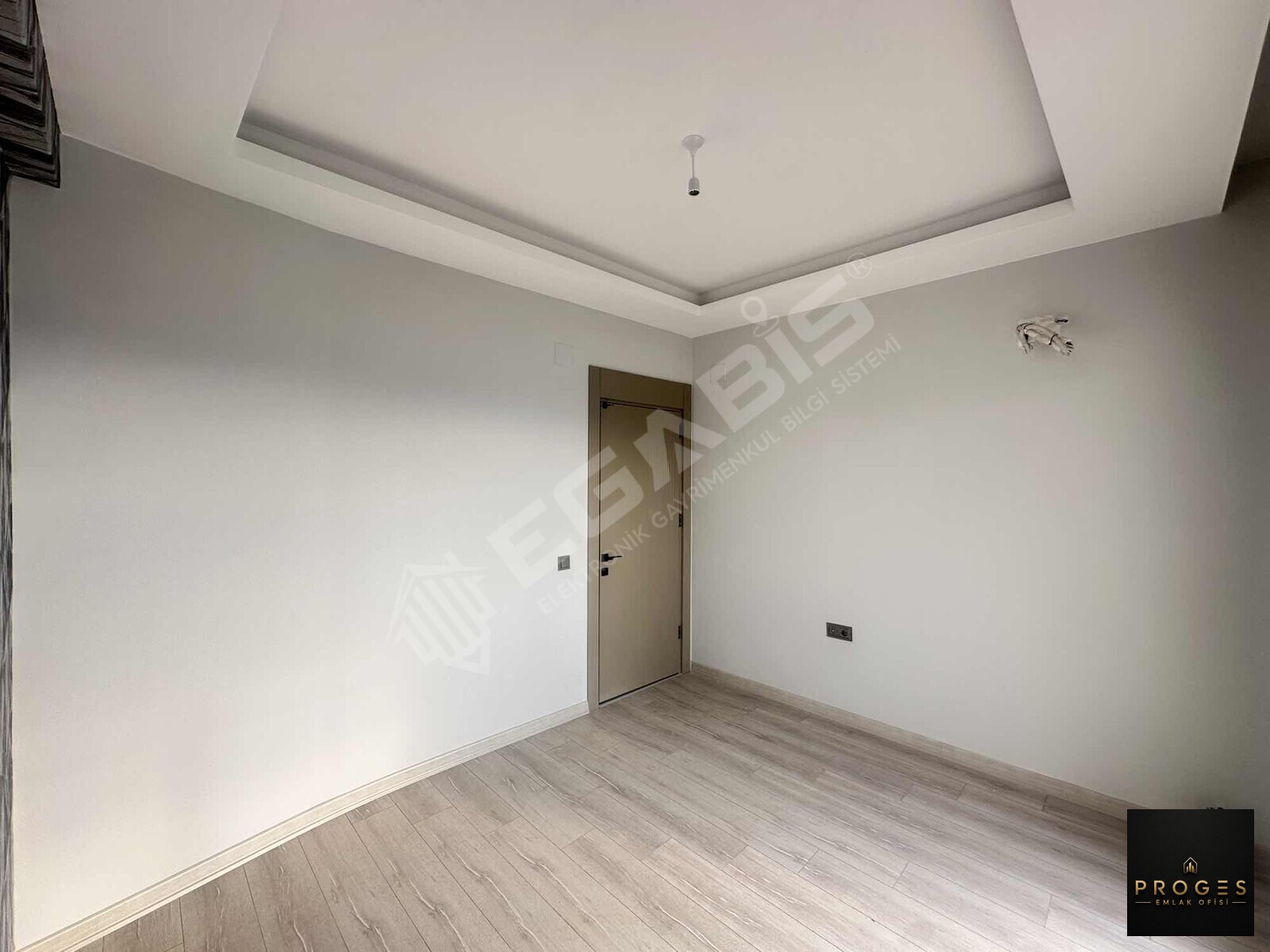 PROGES 'DEN TÖMÜK 'DE LÜKS COMPLEKSTE KİRALIK DAİRE - 12