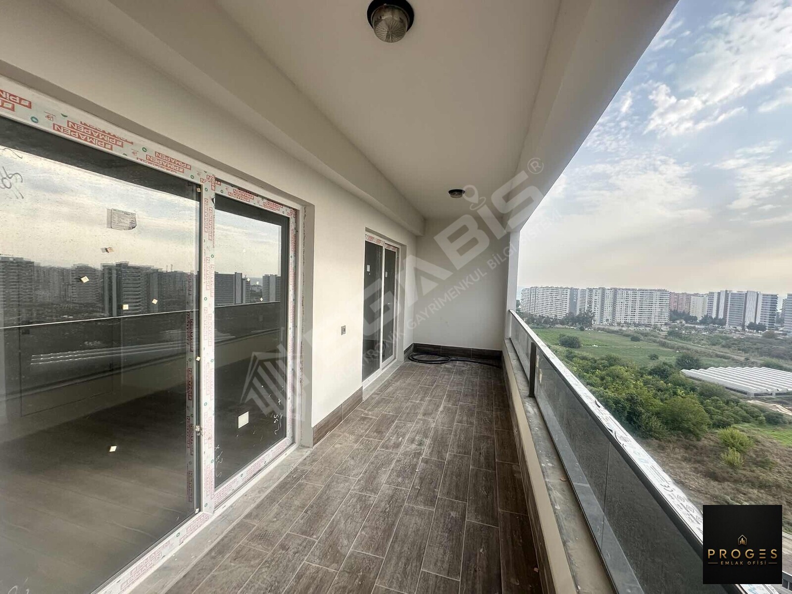 PROGES 'DEN TÖMÜK 'DE LÜKS COMPLEKSTE KİRALIK DAİRE - 15