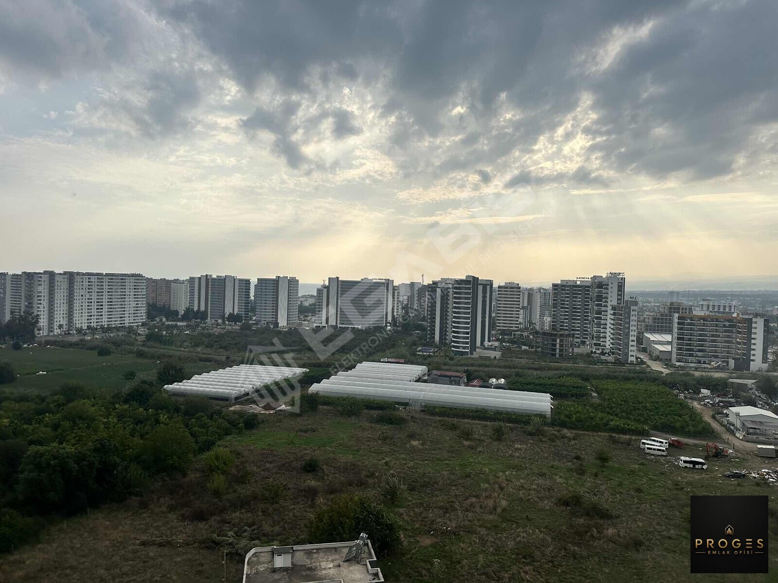 PROGES 'DEN TÖMÜK 'DE LÜKS COMPLEKSTE KİRALIK DAİRE - 22
