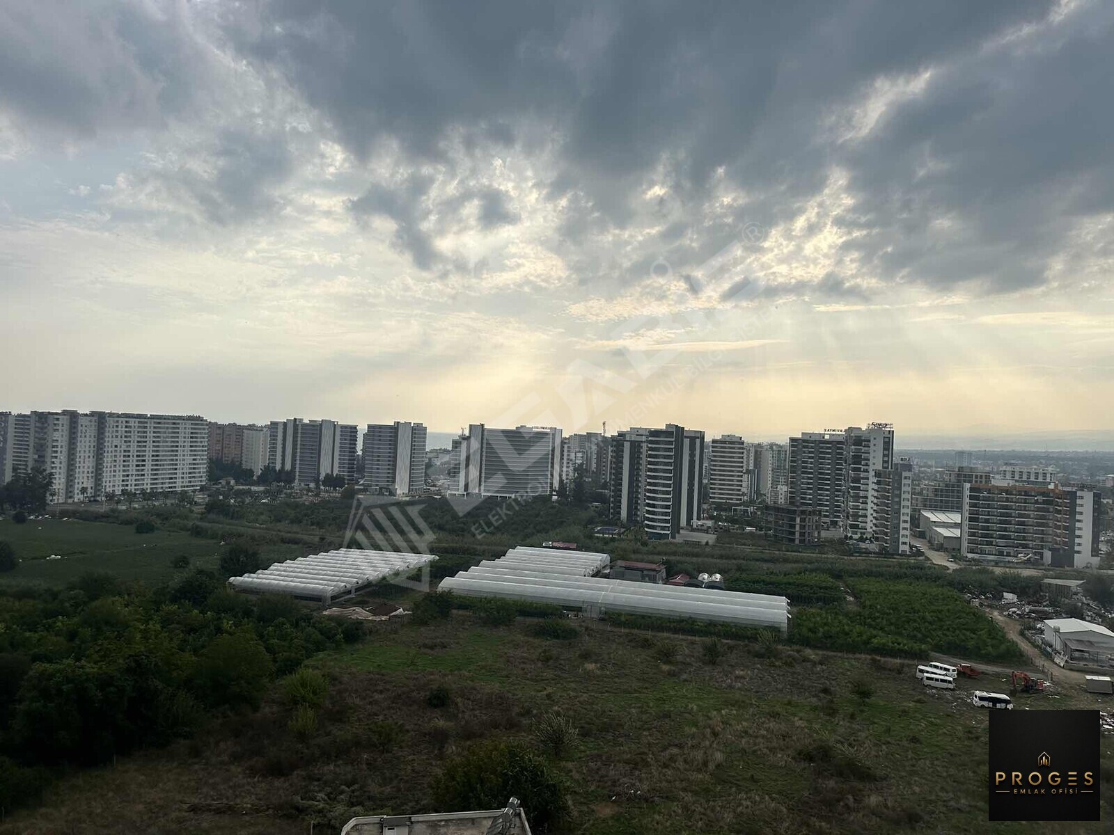 PROGES 'DEN TÖMÜK 'DE LÜKS COMPLEKSTE KİRALIK DAİRE - 23