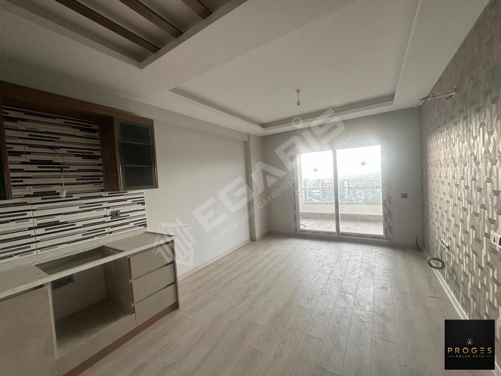 PROGES 'DEN TÖMÜK 'DE LÜKS COMPLEKSTE KİRALIK DAİRE - 25