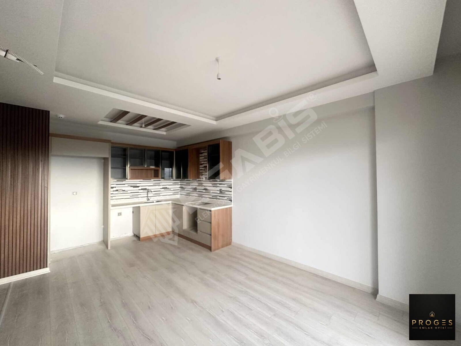 PROGES 'DEN TÖMÜK 'DE LÜKS COMPLEKSTE KİRALIK DAİRE - 28