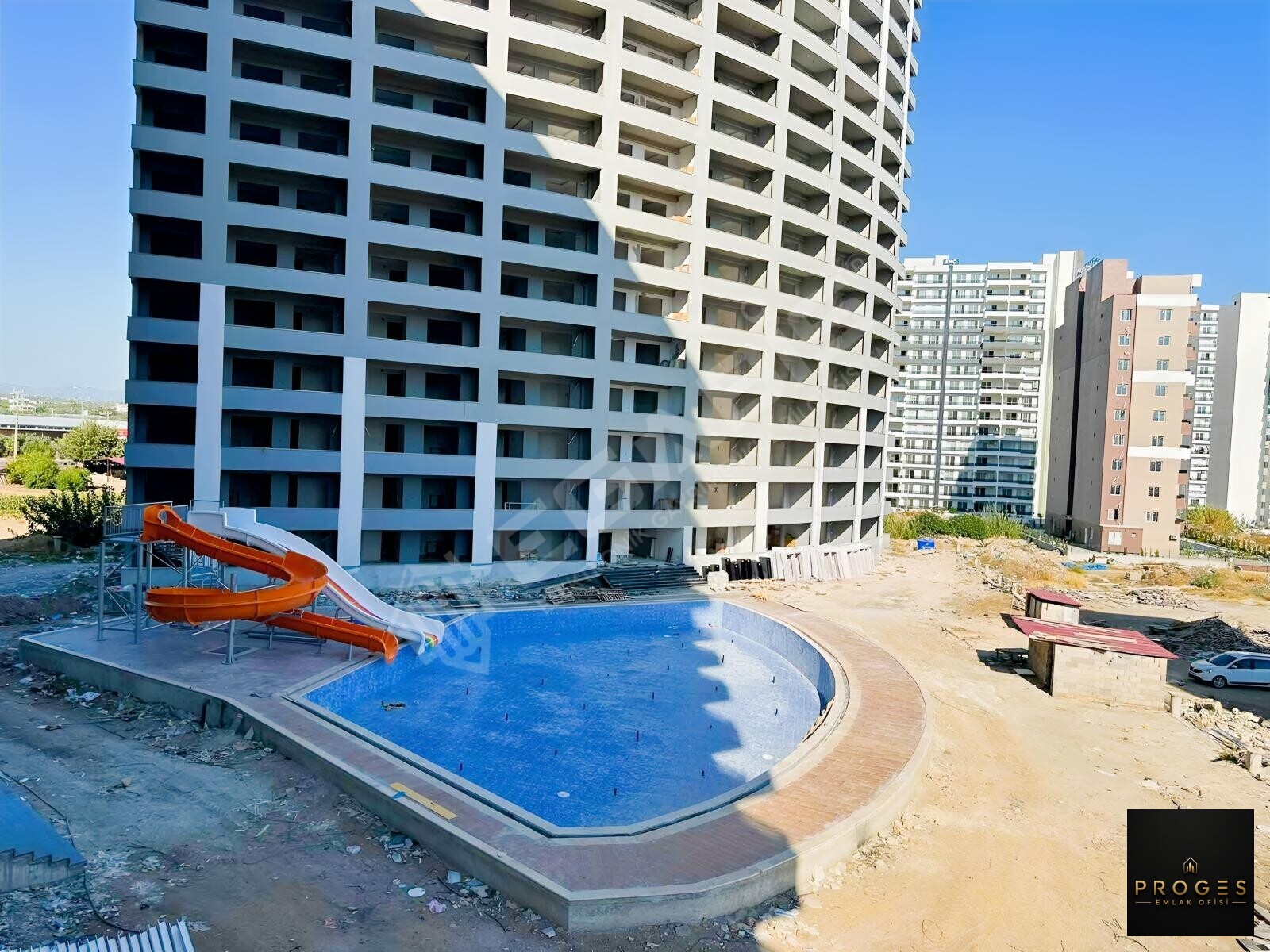 PROGES 'DEN SOSYAL DONANIMLI MARKA PROJEDE SATILIK 1+1 DAİRE