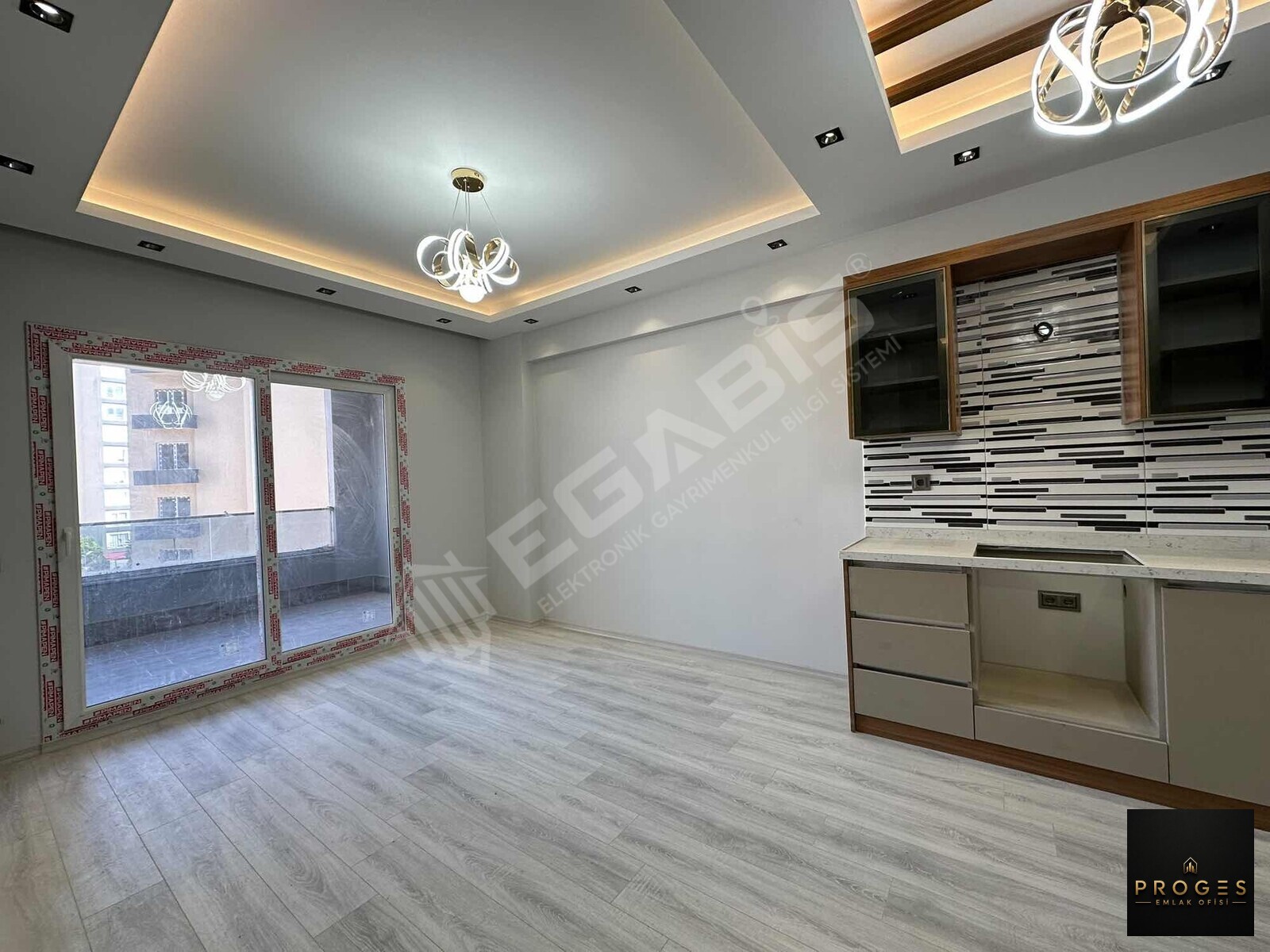 PROGES 'DEN SOSYAL DONANIMLI MARKA PROJEDE SATILIK 1+1 DAİRE - 13