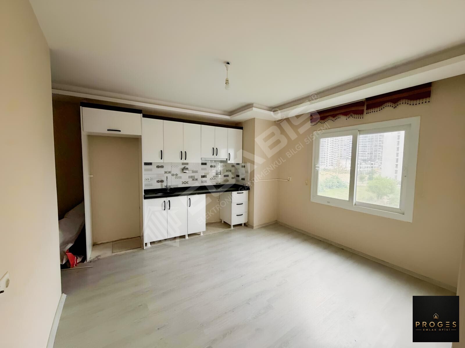 ARPAÇBAHŞİŞTE DENİZ 150 M İSKANLI FIRSAT 1+1 DAİRE - 2