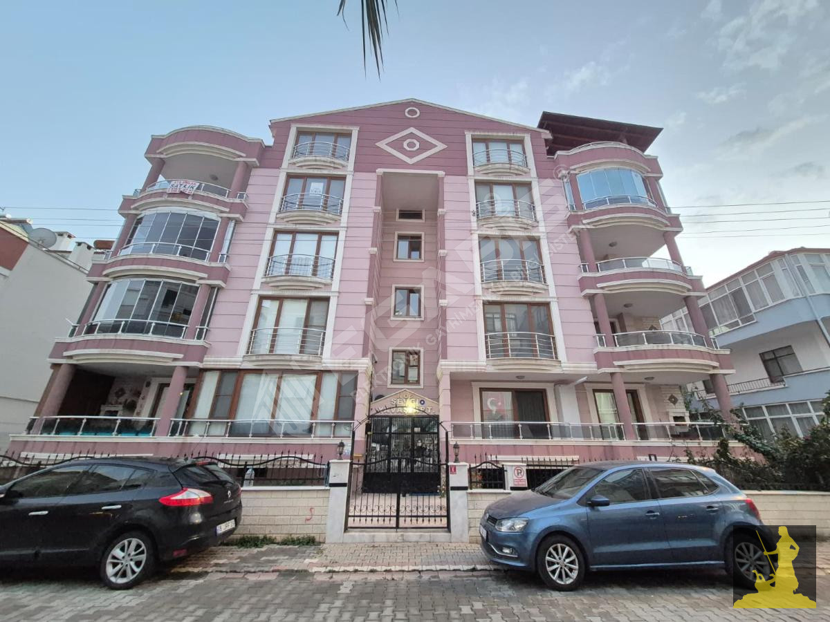 AKÇAY MERKEZDE 3+1 EBEVEYN BANYOLU GENİŞ DAİRELER – DOĞALGAZLI & ANKASTRELİ