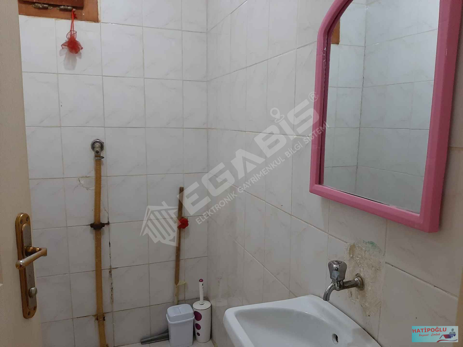 ŞAFAK MAH.(MİLLET BAHÇESİ YAKINI) Y. GİRİŞ-3+1-TERASLI DAİRE - 11