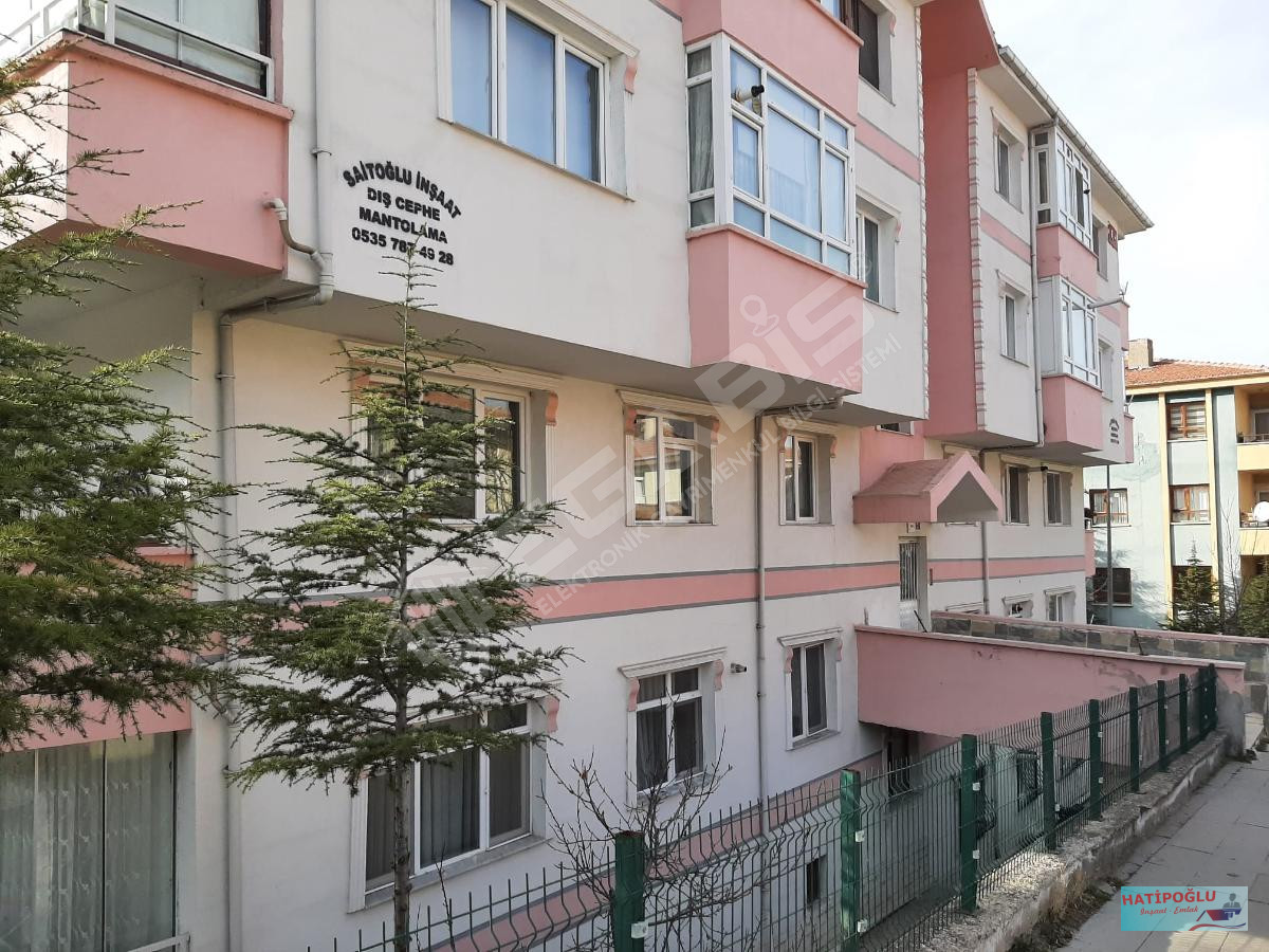 ŞAFAK MAHALLESİNDE , YAPILI 3+1 MÜKEMMEL KONUMDA SATILIK DAİRE - 3