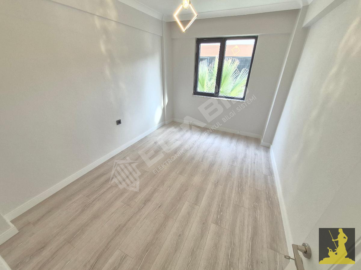 Ön Cephe 2+1 Satılık Daire 90 m² Denize 850 m - 12