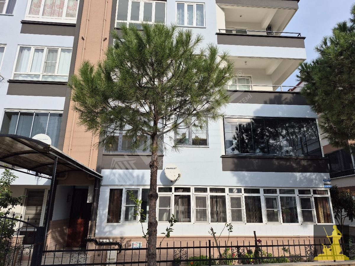 Ön Cephe 2+1 Satılık Daire 90 m² Denize 850 m