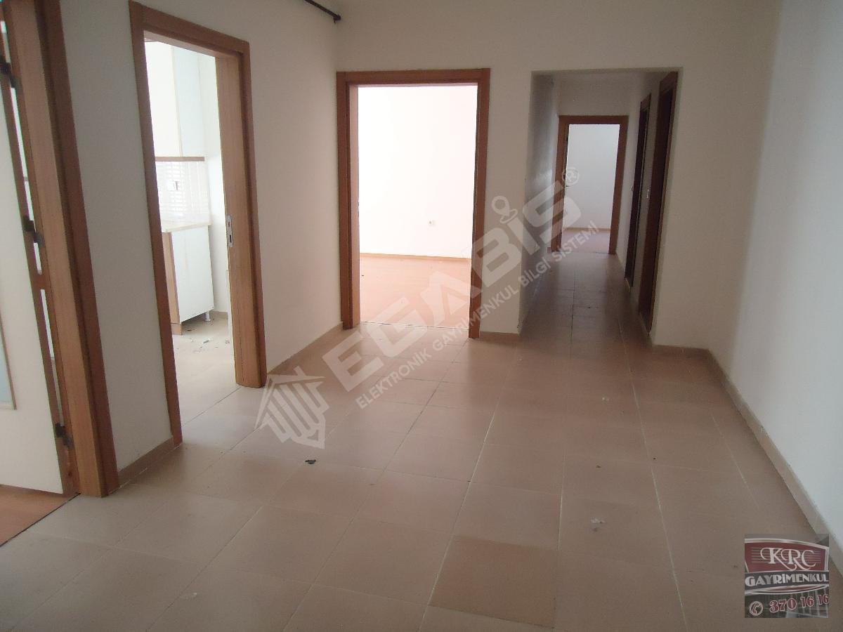 KRC'DEN TOKİ UZUN BLOKLARDA KİRALIK 4+1 DAİRE - 5