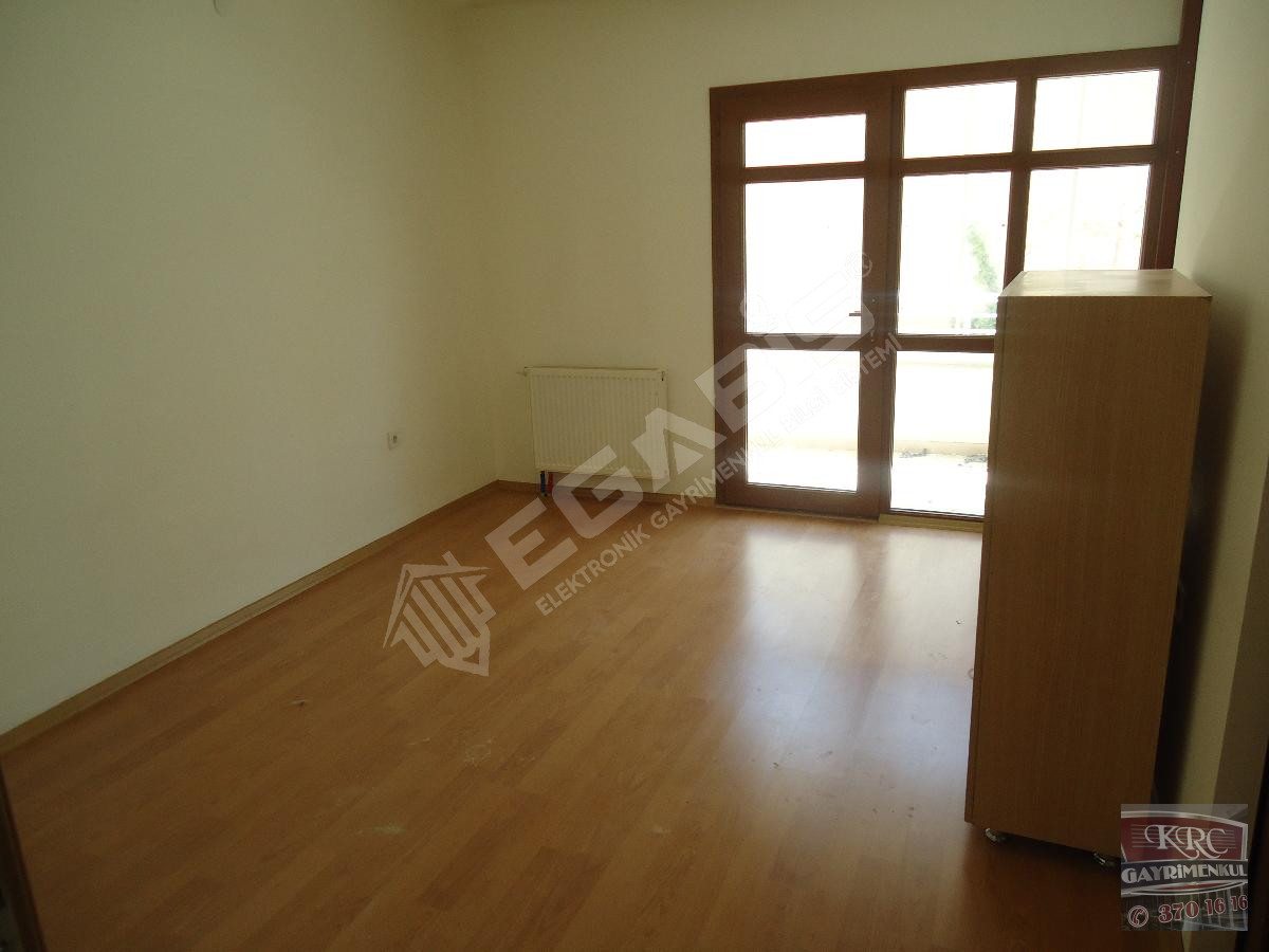 KRC'DEN TOKİ UZUN BLOKLARDA KİRALIK 4+1 DAİRE - 8