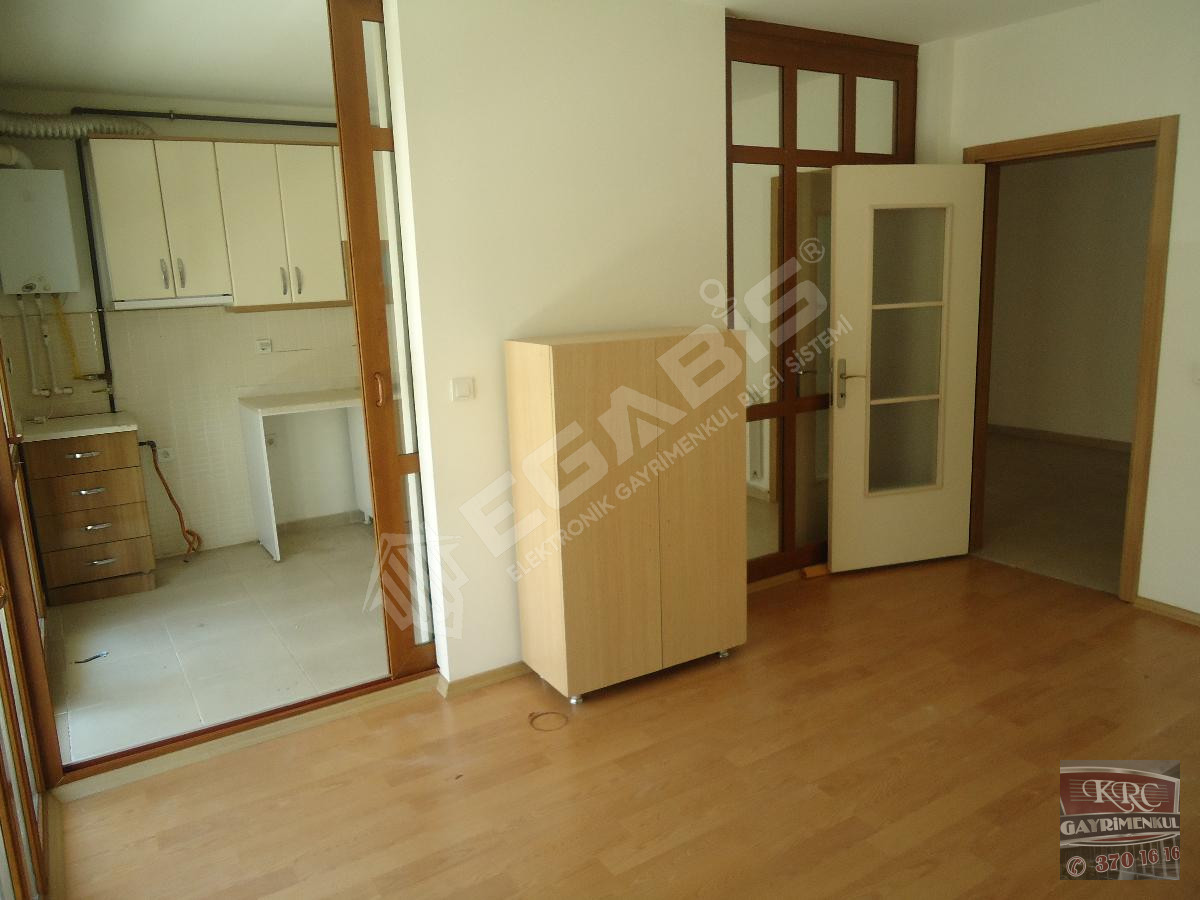 KRC'DEN TOKİ UZUN BLOKLARDA KİRALIK 4+1 DAİRE - 9