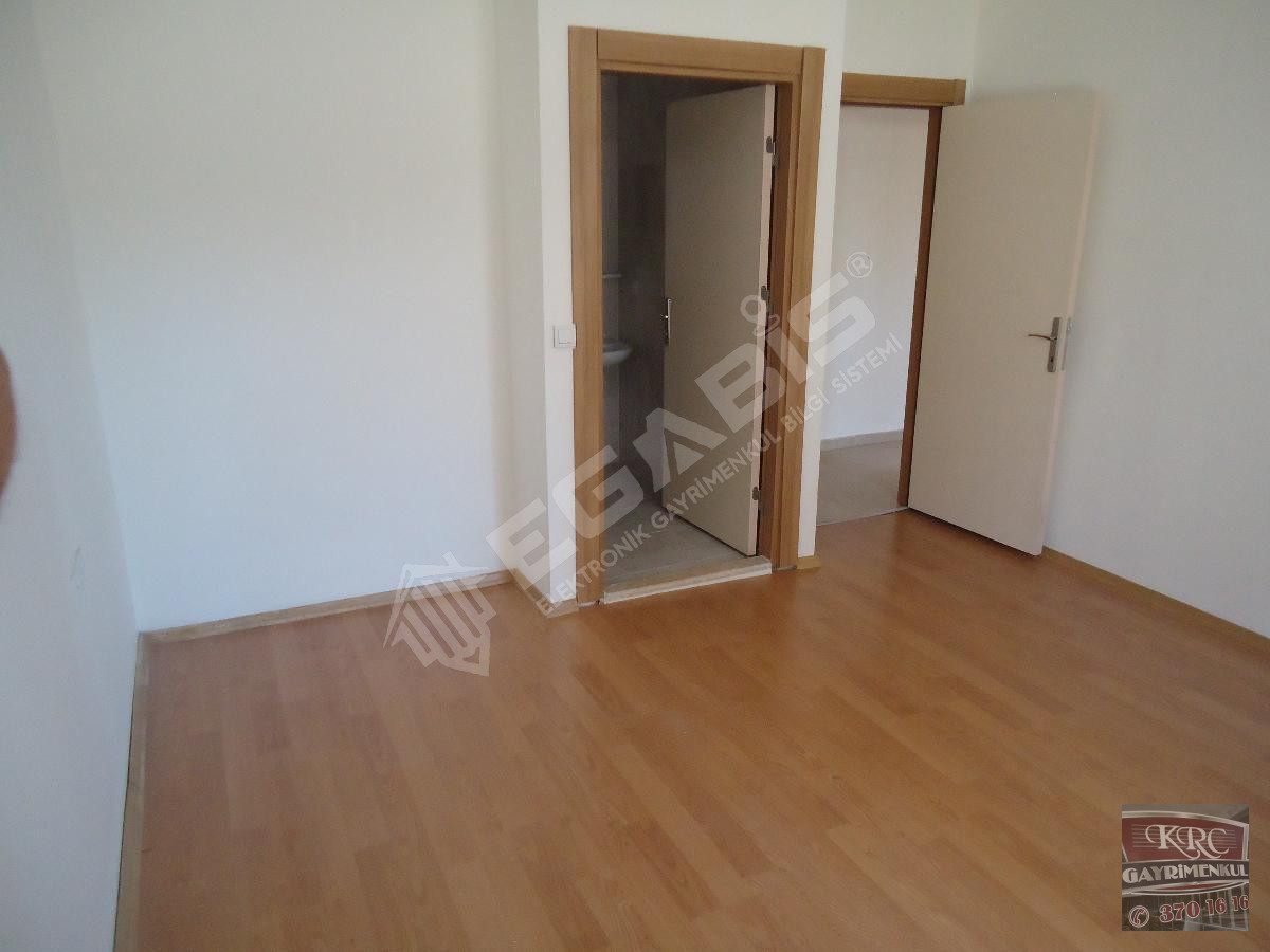 KRC'DEN TOKİ UZUN BLOKLARDA KİRALIK 4+1 DAİRE - 14