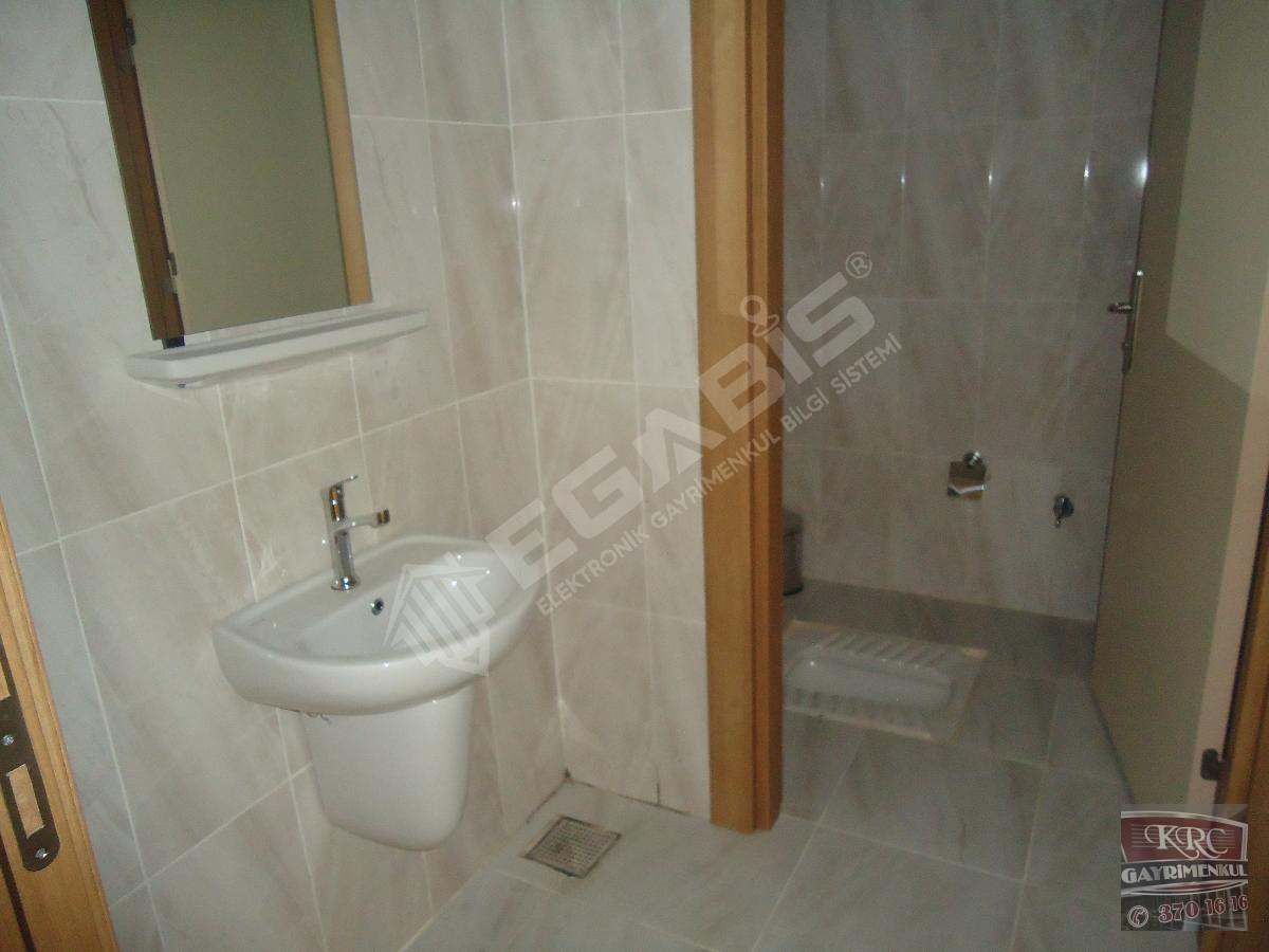 KRC'DEN TOKİ UZUN BLOKLARDA KİRALIK 4+1 DAİRE - 18