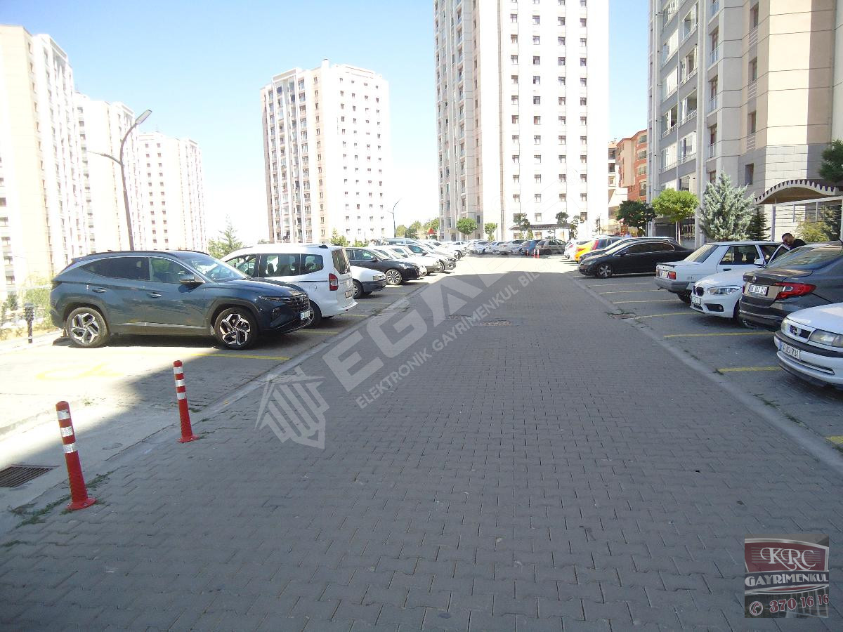 KRC'DEN TOKİ UZUN BLOKLARDA KİRALIK 4+1 DAİRE - 21