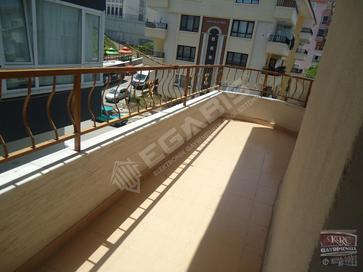 KRC'DEN MERKEZİ KONUMDA KATTA KİRALIK 3+1 DAİRE - 11