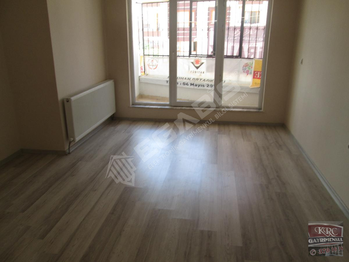 KRC'DEN KARAAĞAÇ MAHALLESİNDE MERKEZİ KONUMDA KİRALIK 3+1 DAİRE - 2