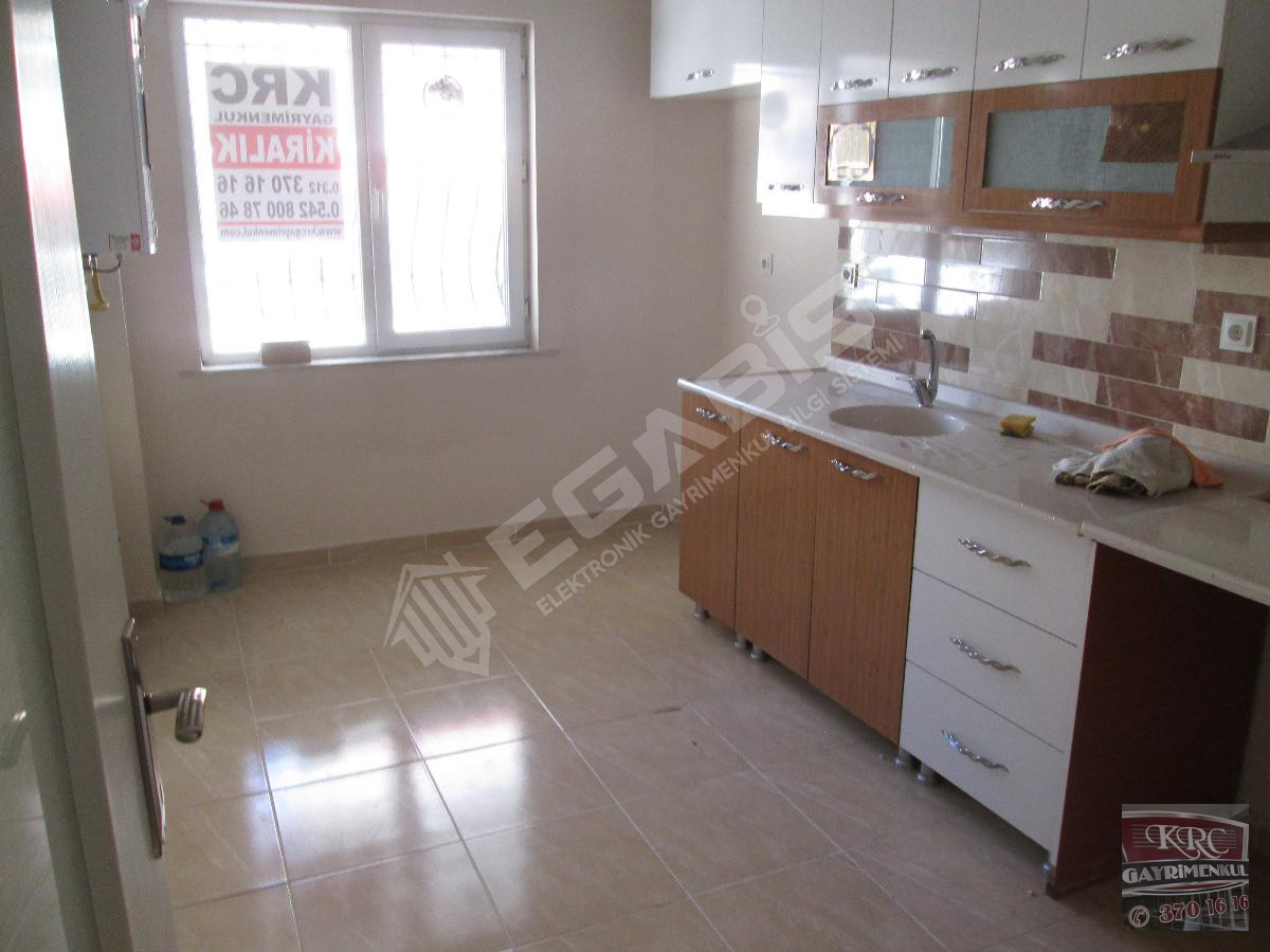 KRC'DEN KARAAĞAÇ MAHALLESİNDE MERKEZİ KONUMDA KİRALIK 3+1 DAİRE - 9