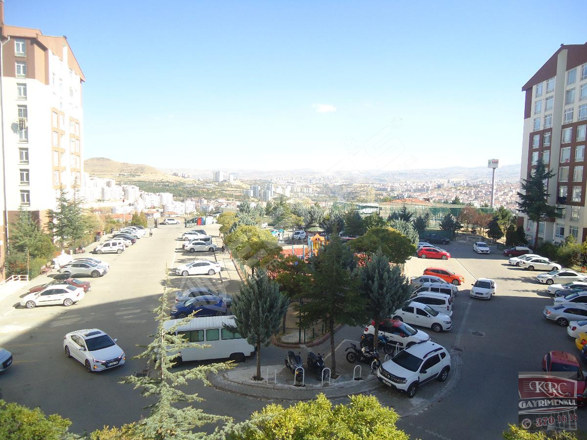 KRC'DEN HÜREL MAHALLESİNDE KİRALIK KATTA 3+1 DAİRE - 25