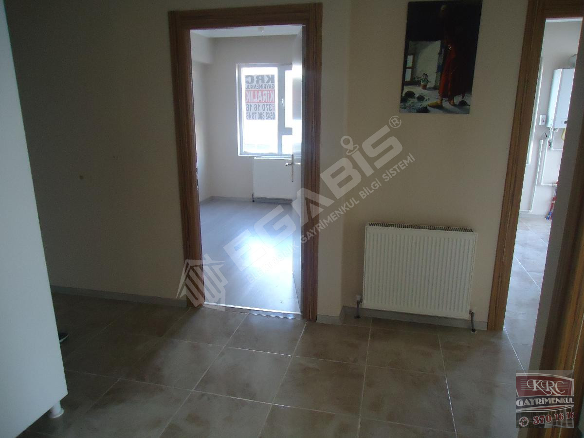 KRC'DEN ŞAHİNTEPE'DE MERKEZİ KONUMDA KİRALIK 3+1 DAİRE - 3