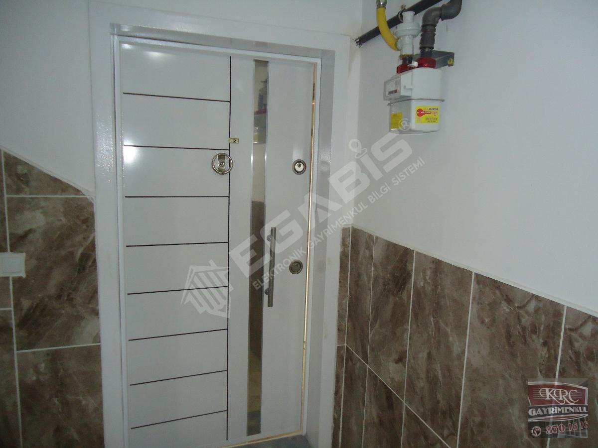 KRC'DEN ŞAHİNTEPE'DE MERKEZİ KONUMDA KİRALIK 3+1 DAİRE - 15