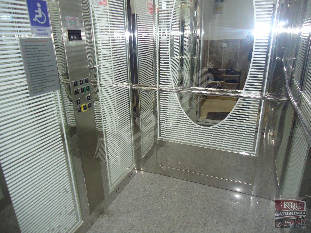 KRC'DEN ŞAHİNTEPE'DE MERKEZİ KONUMDA KİRALIK 3+1 DAİRE - 16