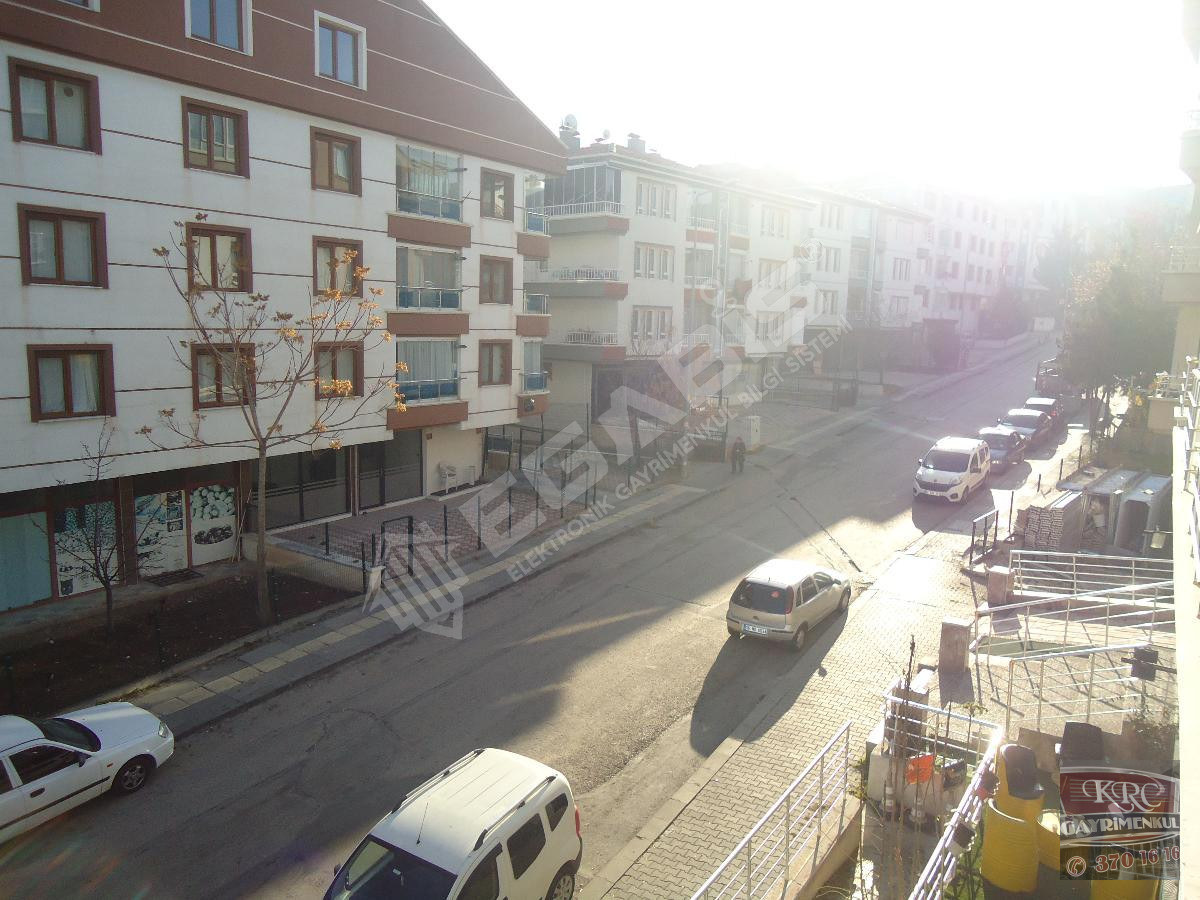 KRC'DEN ŞAHİNTEPE'DE MERKEZİ KONUMDA KİRALIK 3+1 DAİRE - 21