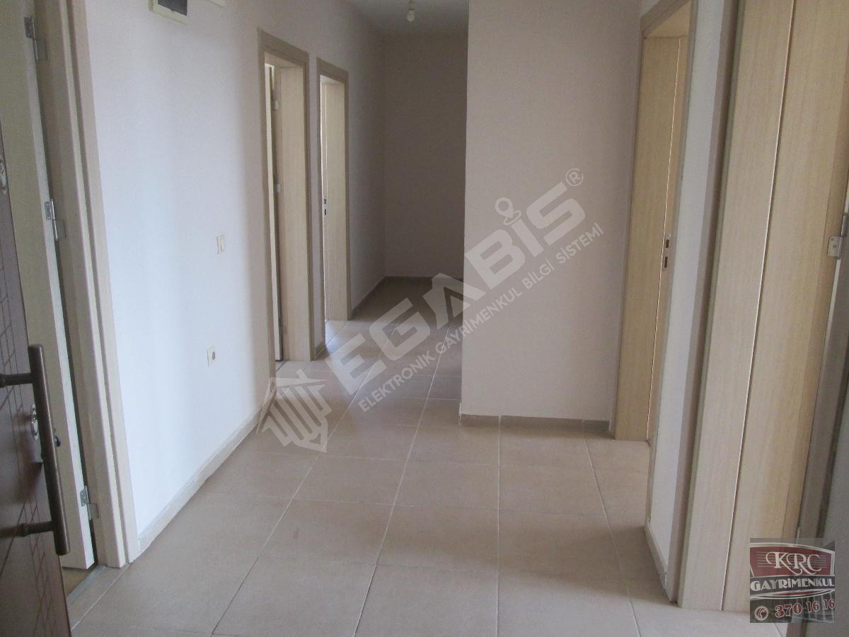 KRC'DEN KARAAĞAÇ TOKİLERDE KATTA MANZARALI KİRALIK 3+1 DAİRE - 3