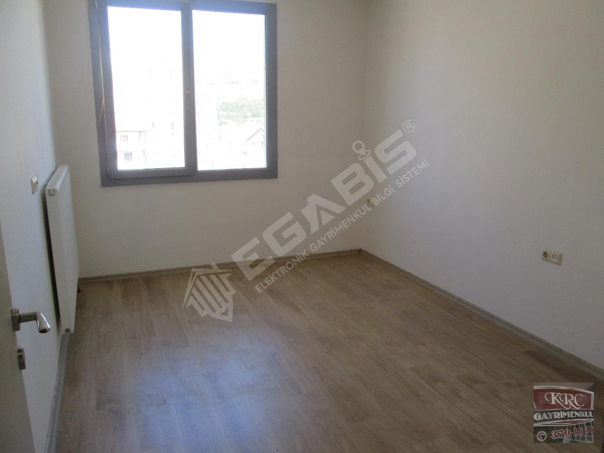KRC'DEN KARAAĞAÇ TOKİLERDE KATTA MANZARALI KİRALIK 3+1 DAİRE - 9