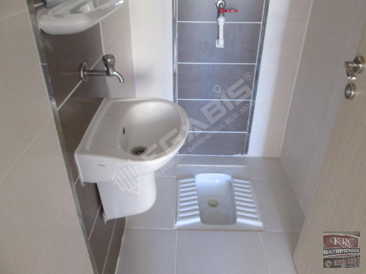 KRC'DEN KARAAĞAÇ TOKİLERDE KATTA MANZARALI KİRALIK 3+1 DAİRE - 12