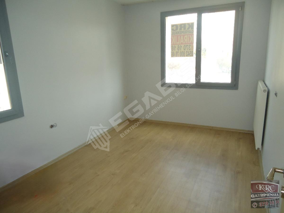 KRC'DEN MERKEZİ KONUMDA MANZARALI KİRALIK 3+1 DAİRE - 4