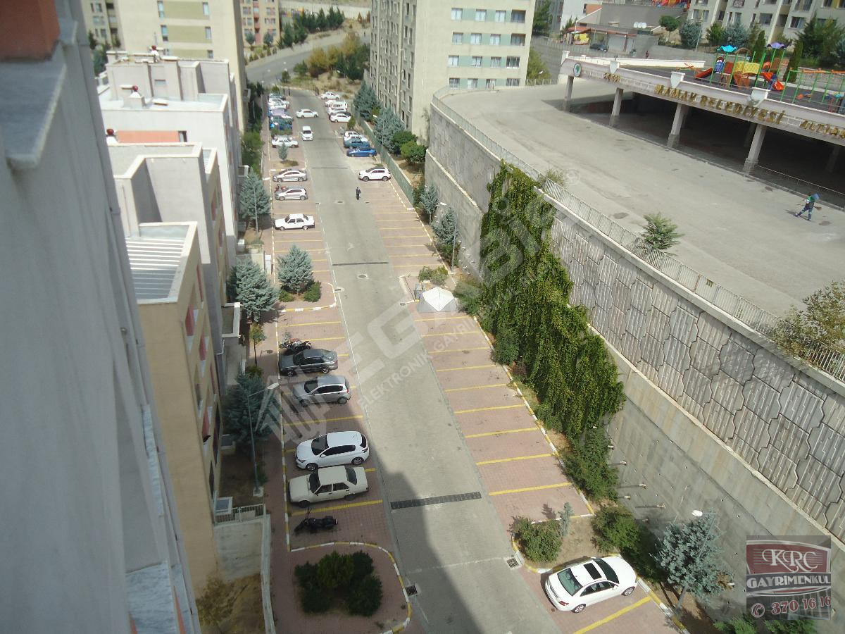 KRC'DEN MERKEZİ KONUMDA MANZARALI KİRALIK 3+1 DAİRE - 25