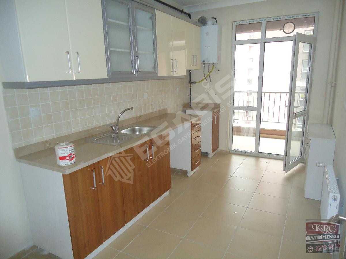 KRC'DEN GÜLSEREN TOKİLERDE KATTA KİRALIK 3+1 DAİRE