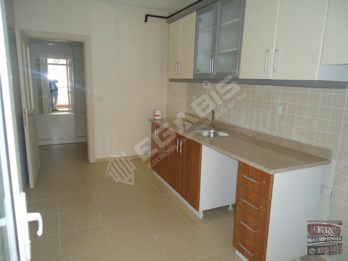 KRC'DEN GÜLSEREN TOKİLERDE KATTA KİRALIK 3+1 DAİRE - 8