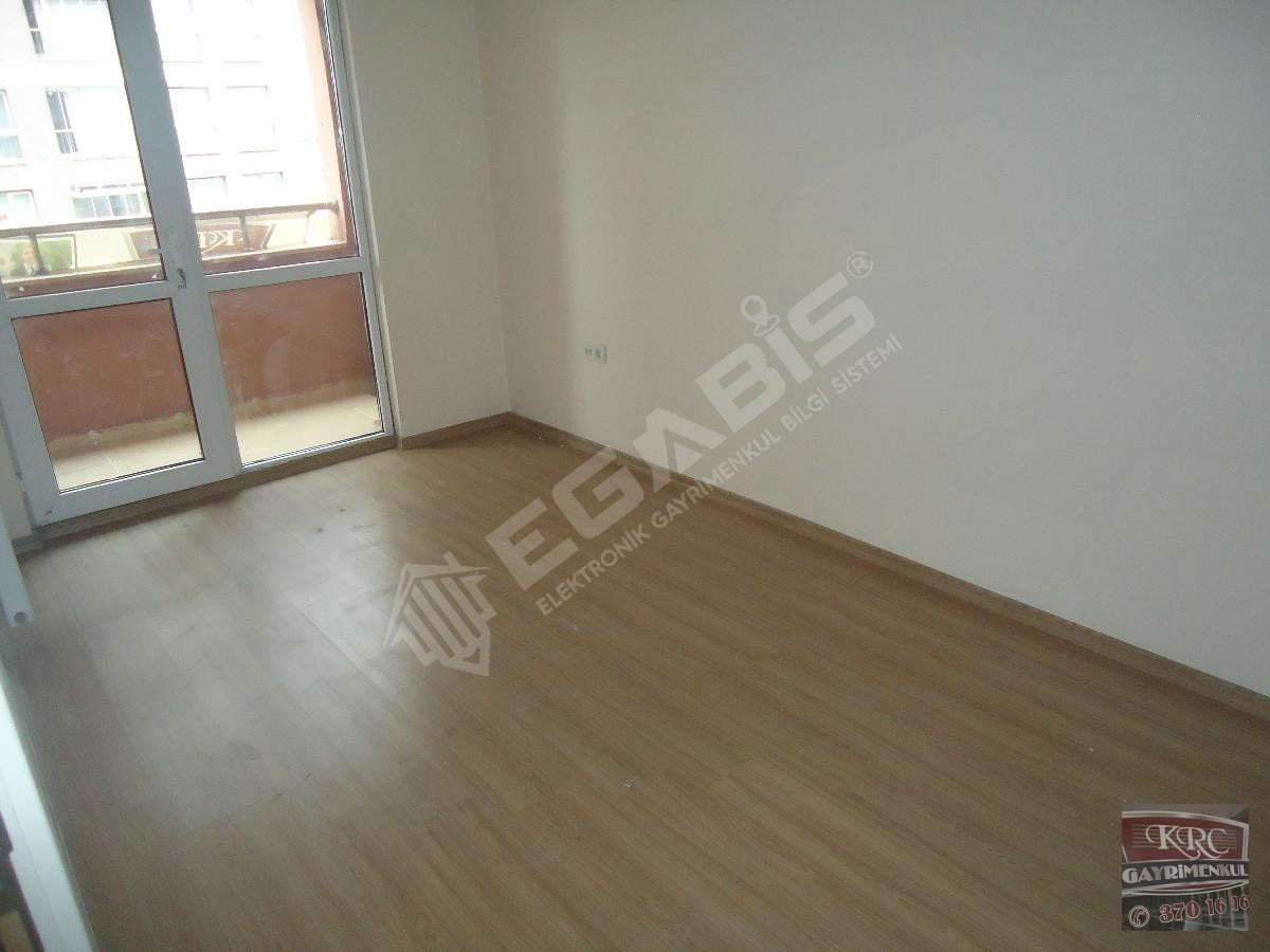 KRC'DEN GÜLSEREN TOKİLERDE KATTA KİRALIK 3+1 DAİRE - 14