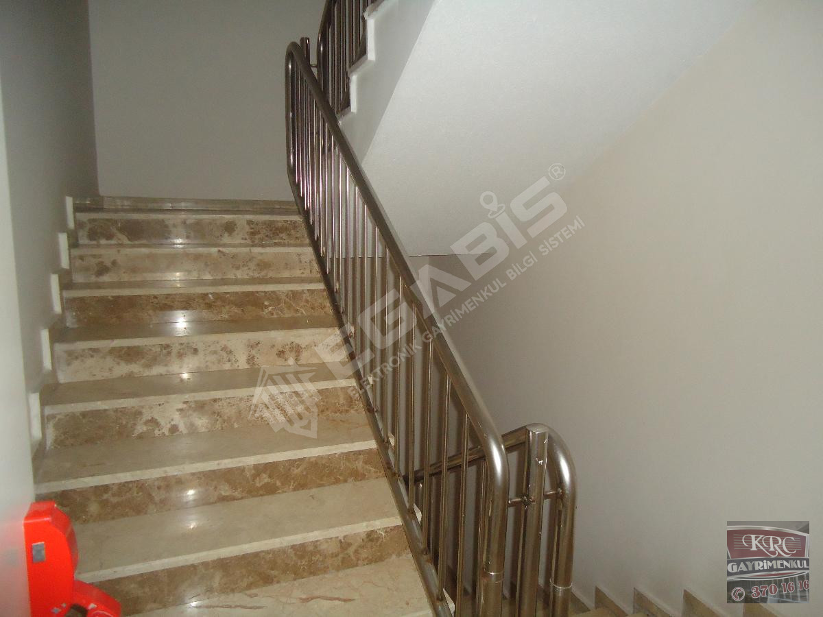 KRC'DEN MERKEZİ KONUMDA ACİLLLL SATILIK 1+1 DAİRE - 3