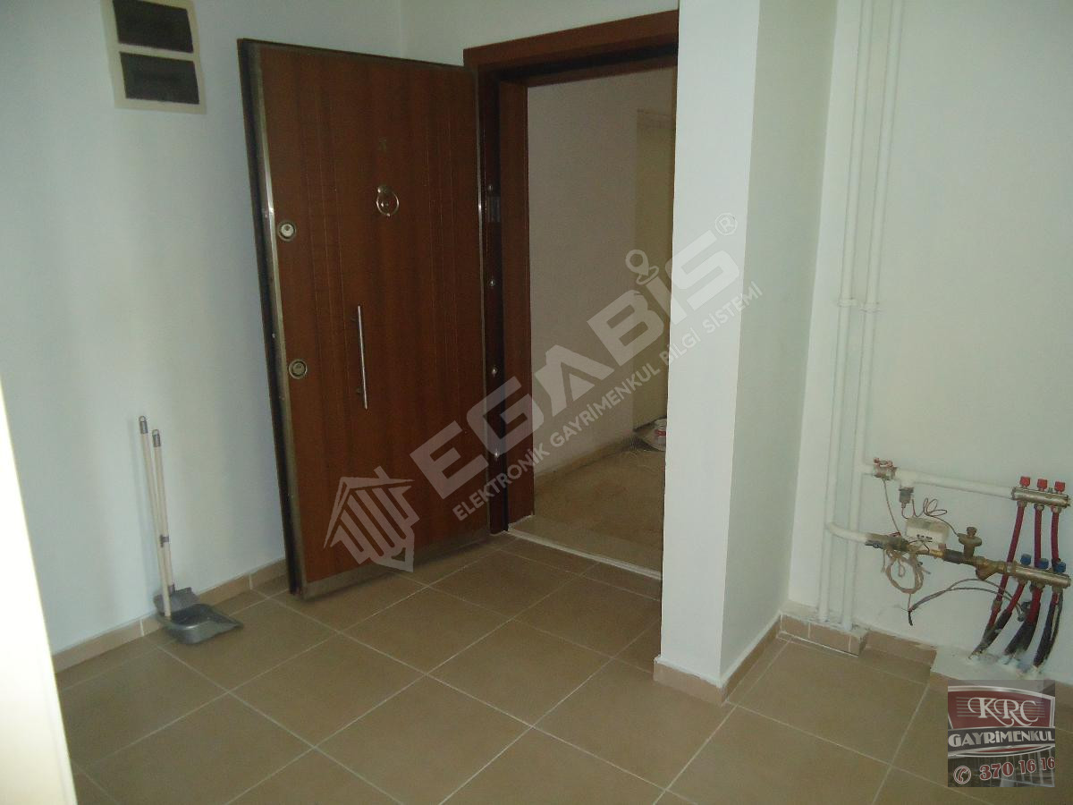 KRC'DEN MERKEZİ KONUMDA ACİLLLL SATILIK 1+1 DAİRE - 6