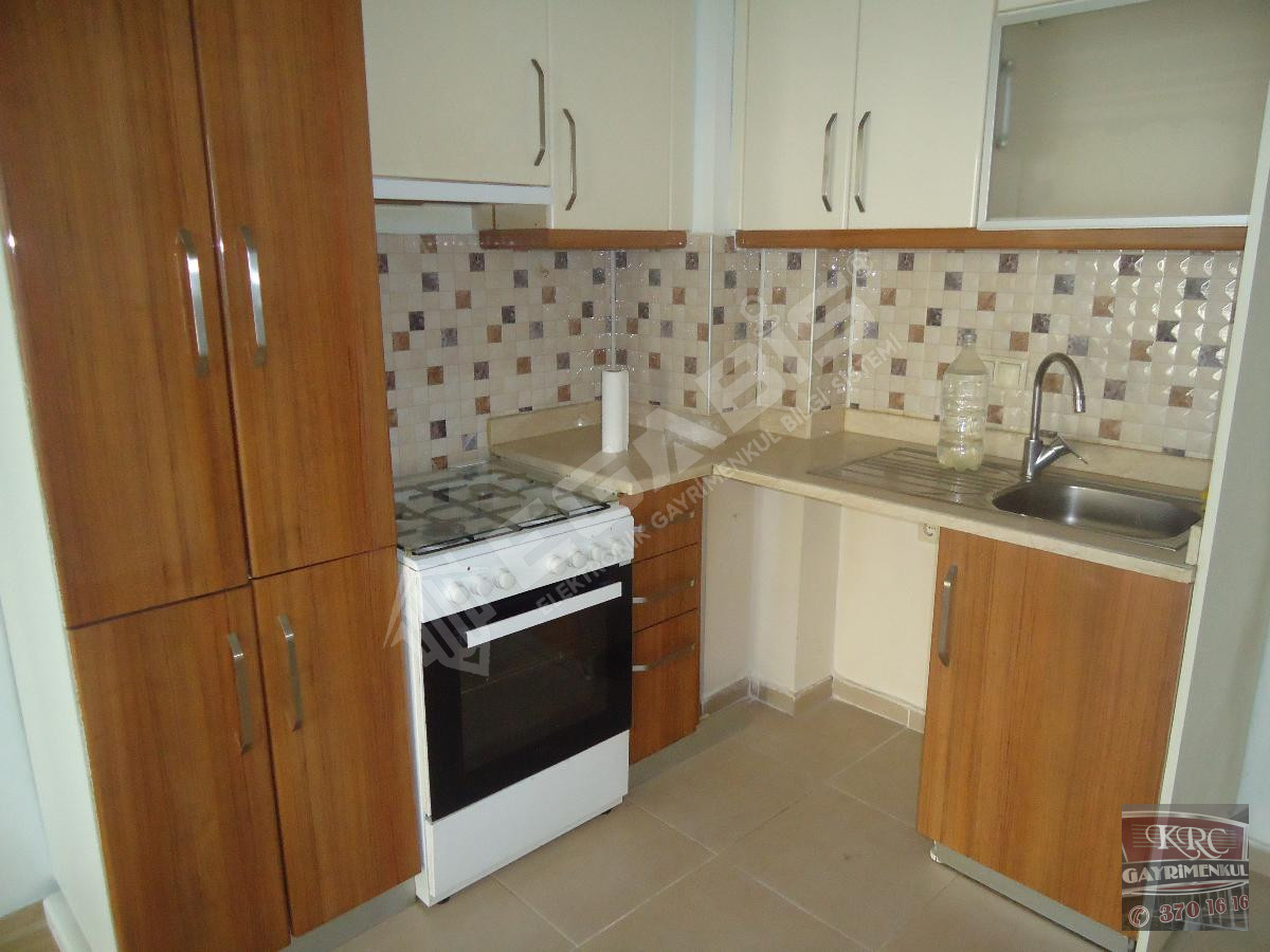 KRC'DEN MERKEZİ KONUMDA ACİLLLL SATILIK 1+1 DAİRE