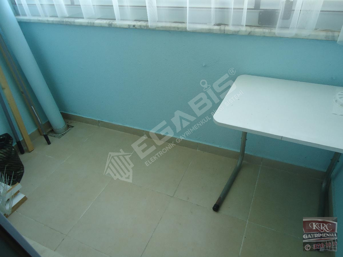 KRC'DEN MERKEZİ KONUMDA ACİLLLL SATILIK 1+1 DAİRE - 14