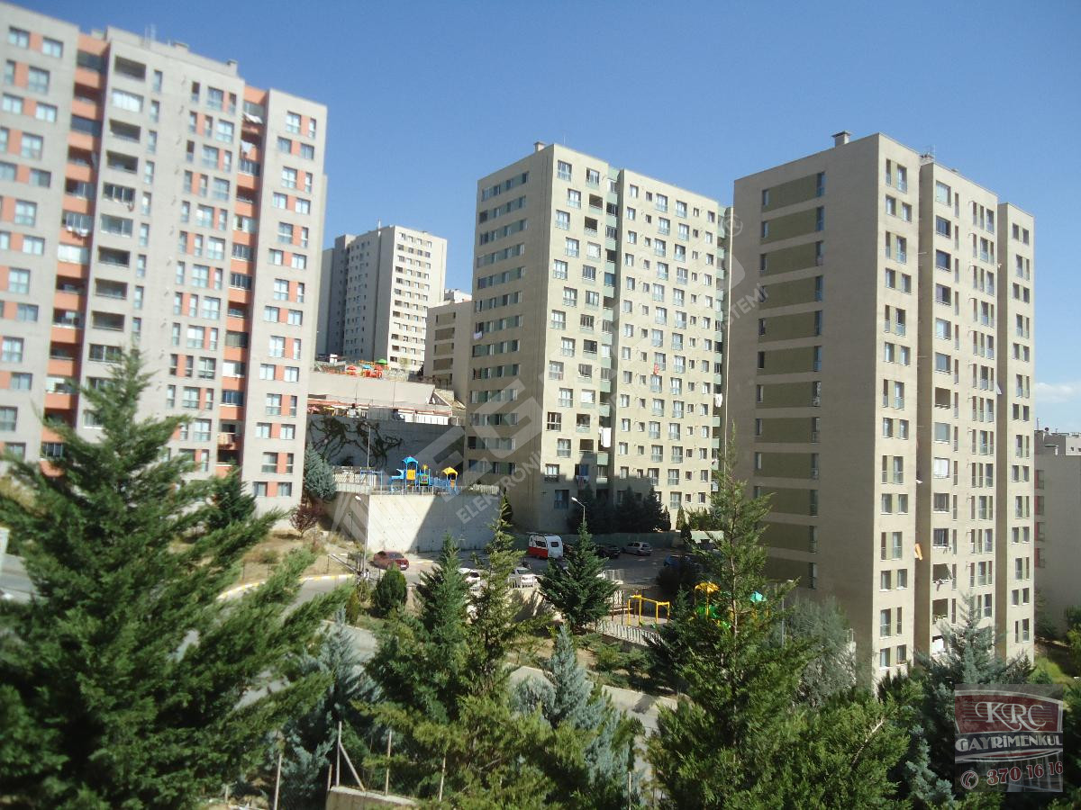 KRC'DEN MERKEZİ KONUMDA ACİLLLL SATILIK 1+1 DAİRE - 27