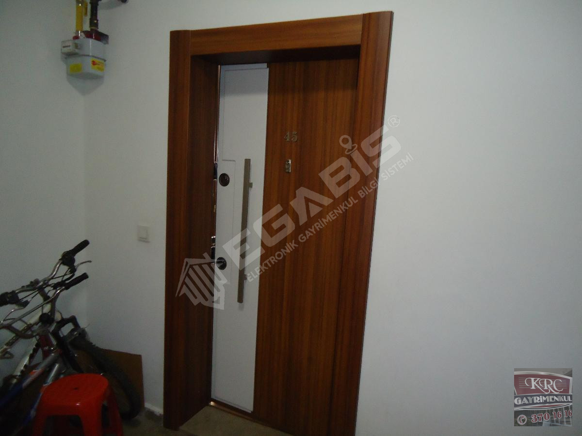 KRC'DEN MANZARALI FULL +FULL YAPILI 4+1 SATILIK DAİRE - 4