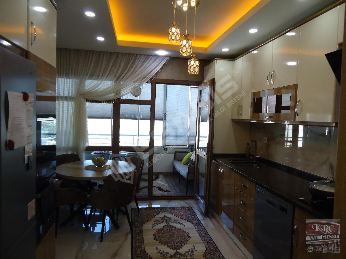 KRC'DEN MANZARALI FULL +FULL YAPILI 4+1 SATILIK DAİRE